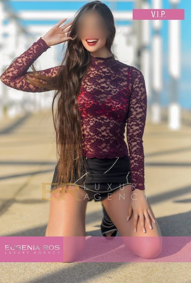 Julia, espectacular escort en barcelona